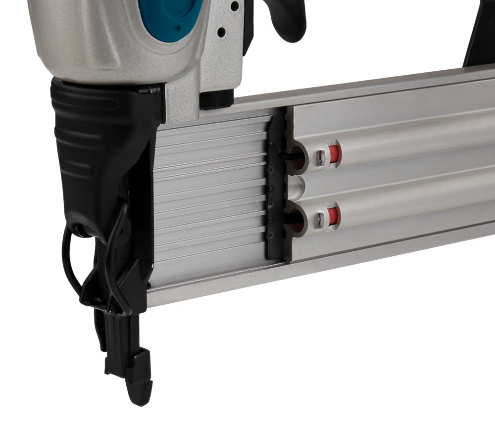 minibradtacker makita 8bar-5