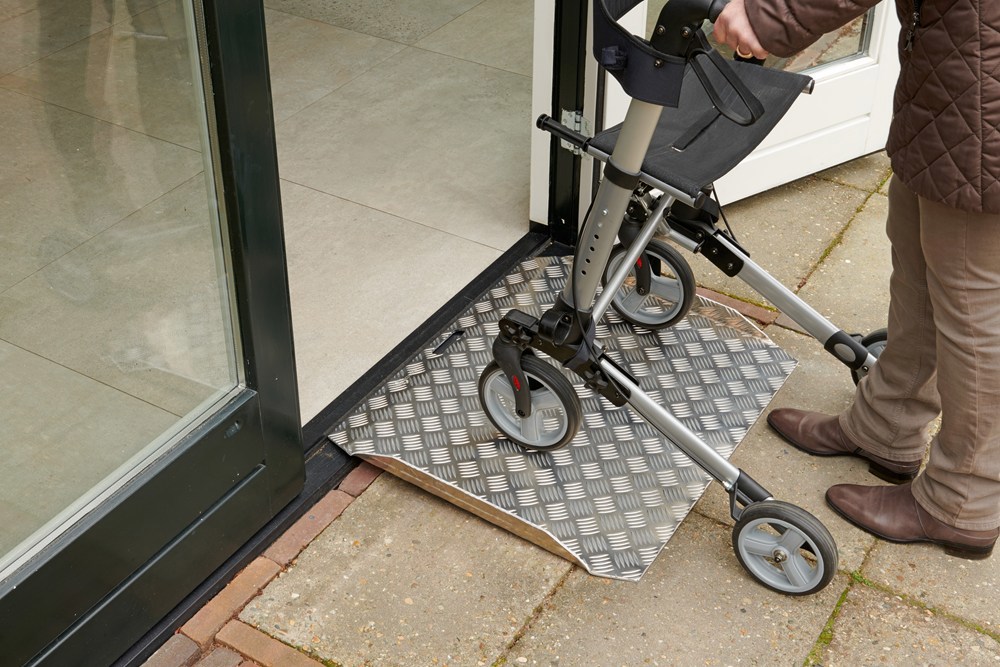 drempelhulp alu zwartgrijs secucare-3