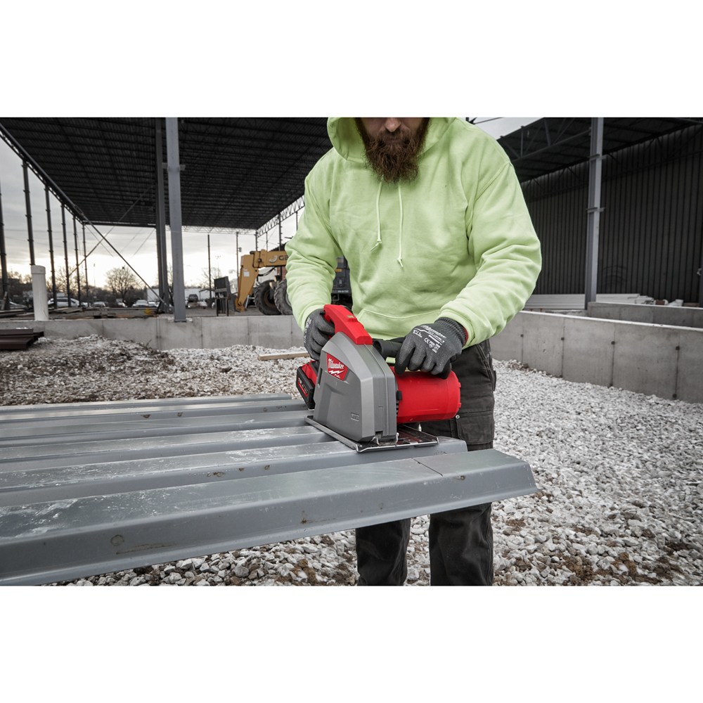 accu cirkelzaagmachine milwaukee 66mm-8