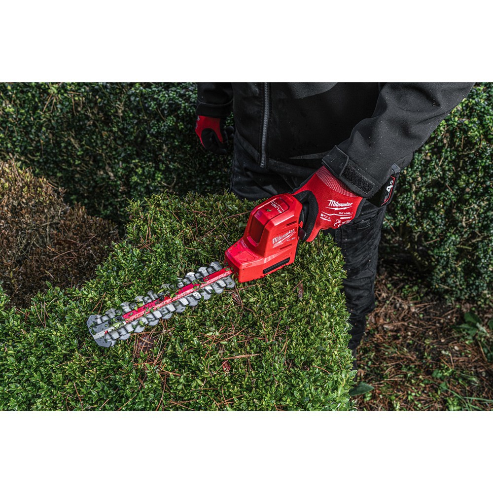 accu heggenschaar milwaukee 200mm-9