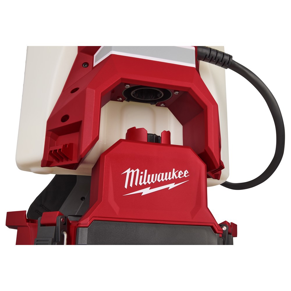 accu basis rugzak drukspuit milwaukee-9