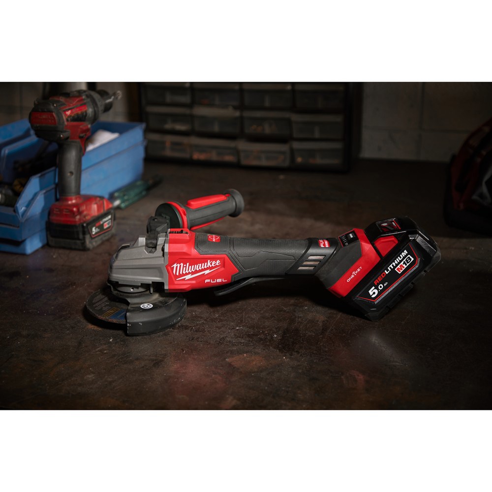 accu haakse slijper milwaukee 125mm-17