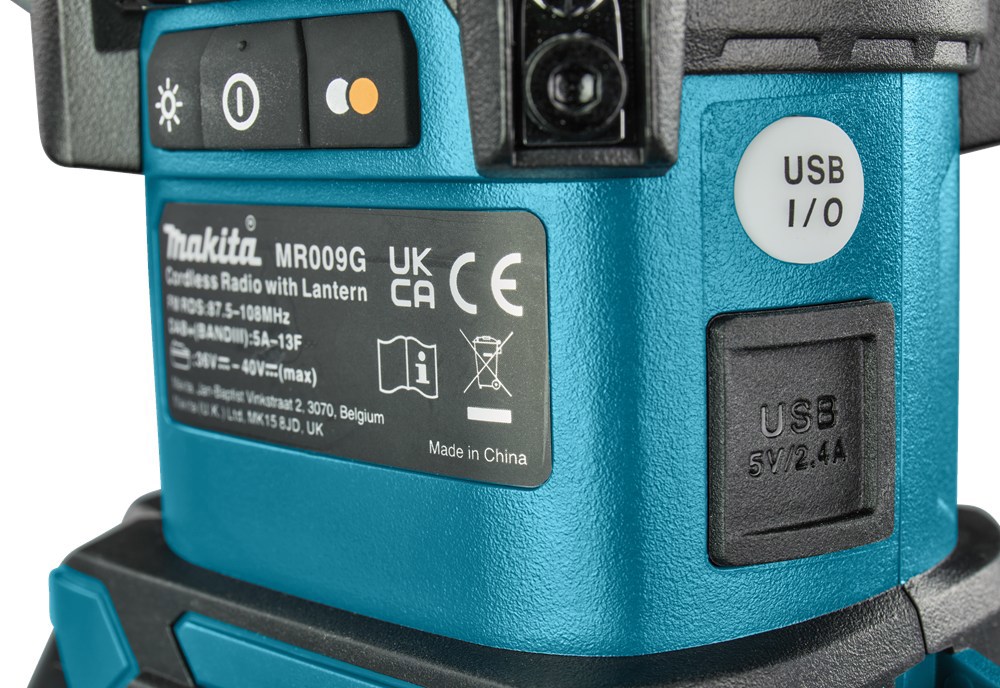 accu camping lamp met radio makita-14